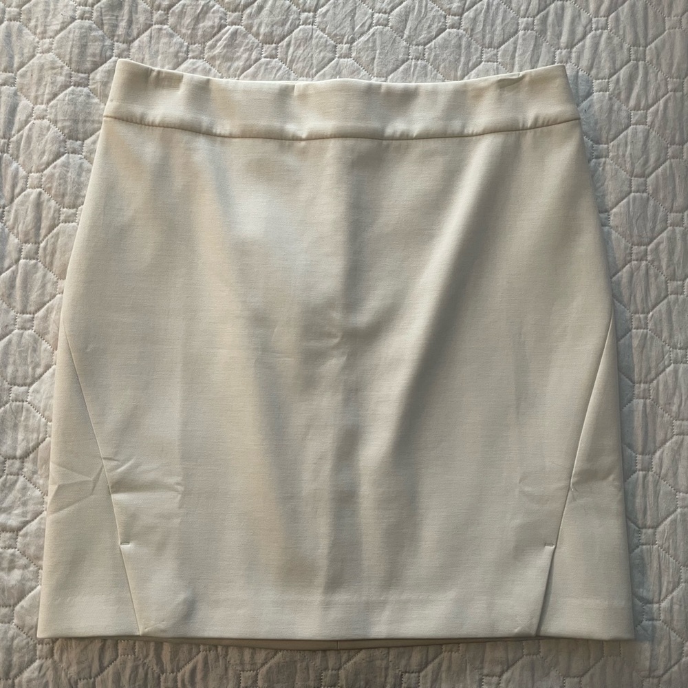 White pencil skirt